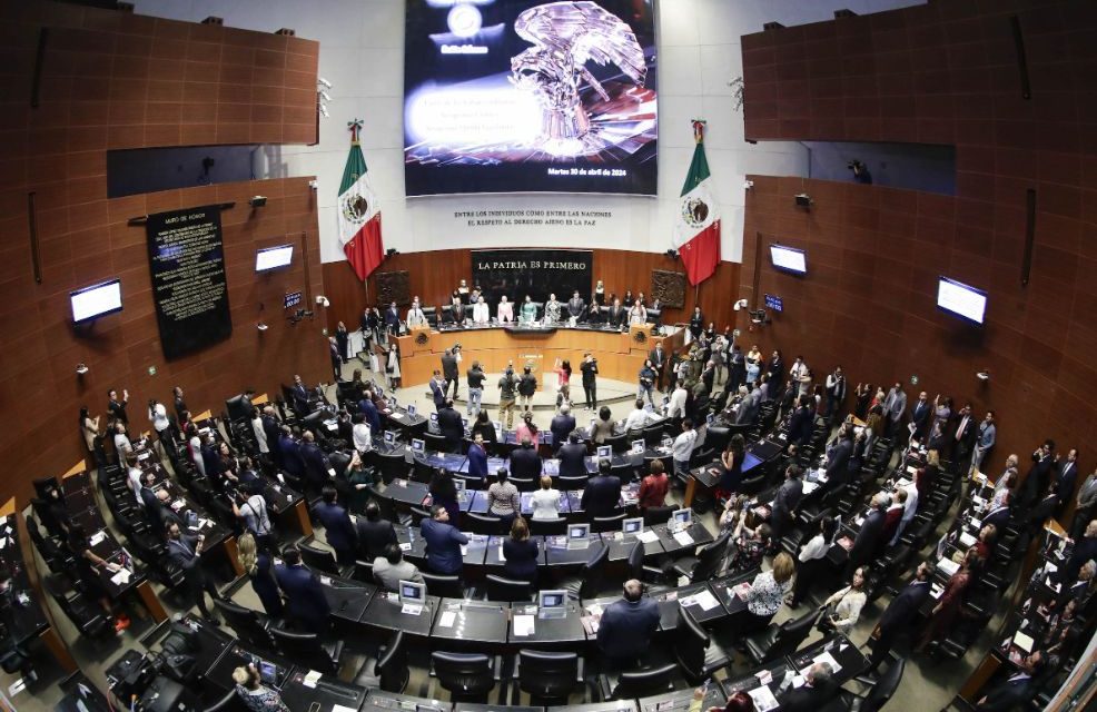 Senado aprueba reforma que limita doble nacionalidad para cargos públicos