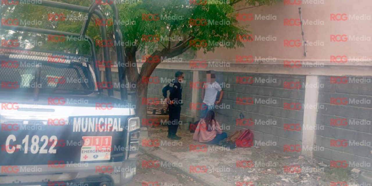 Saltillo: Sorprenden a jóvenes teniendo relaciones en plena vía pública