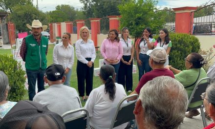 Entregan apoyos a adultos mayores del municipio de Múzquiz