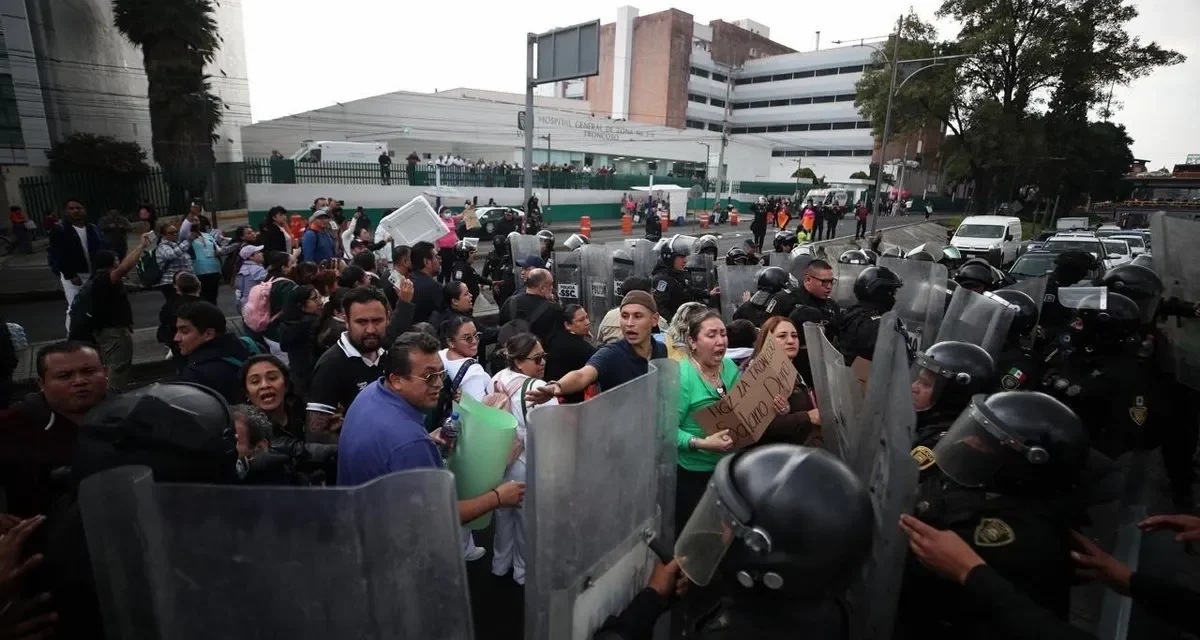 Protesta generalizada de trabajadores del IMSS