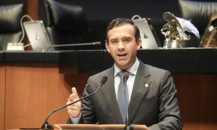 Gabriel Elizondo va por más inversión y empleos para la Carbonífera