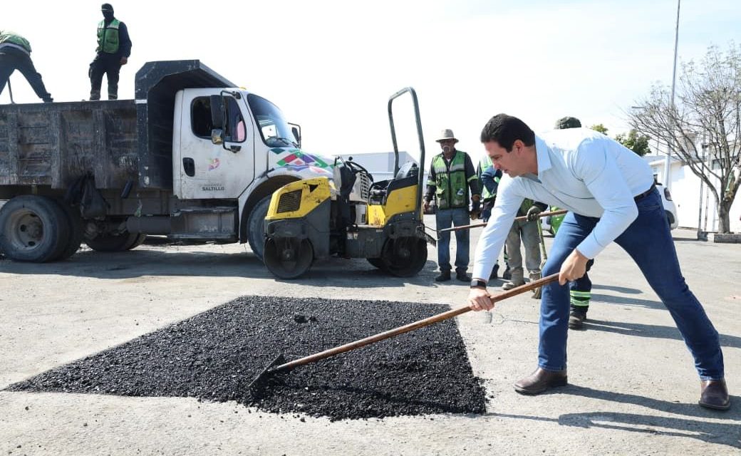 Intensifica Javier Díaz labores de bacheo esta semana