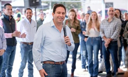 Arranca Javier Díaz obras viales y deportivas en la Saltillo 2000