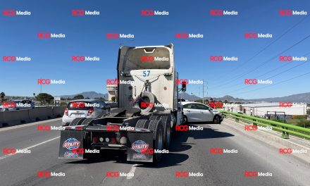 Choque múltiple provoca fuerte carga vehicular en bulevar Fundadores