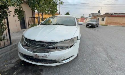 Se le hace tarde y ocasiona choque en Saltillo