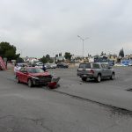 Choque por falta de precaución deja daños materiales en Miravalle