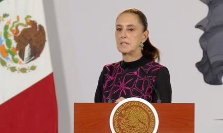 Sheinbaum confirma que el IMSS evalúa mayores aumentos salariales y regularización de plazas