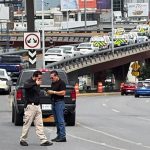 Identifican como expolicías a los dos hombres ejecutados en la avenida Gómez Morín en Monterrey