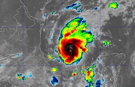 ‘Isaías’ llega a México con intensas lluvias… ¿afectará a Coahuila?