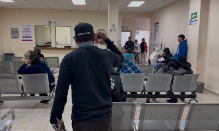 Pacientes psiquiátricos molestan y agreden a personas que acuden a recibir atención médica al Hospital General