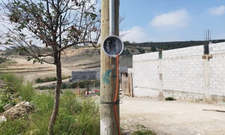 Roban electricidad en las colonias Nogales II y III de Saltillo