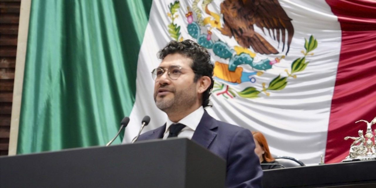 Comparece Secretario del trabajo y previsión social